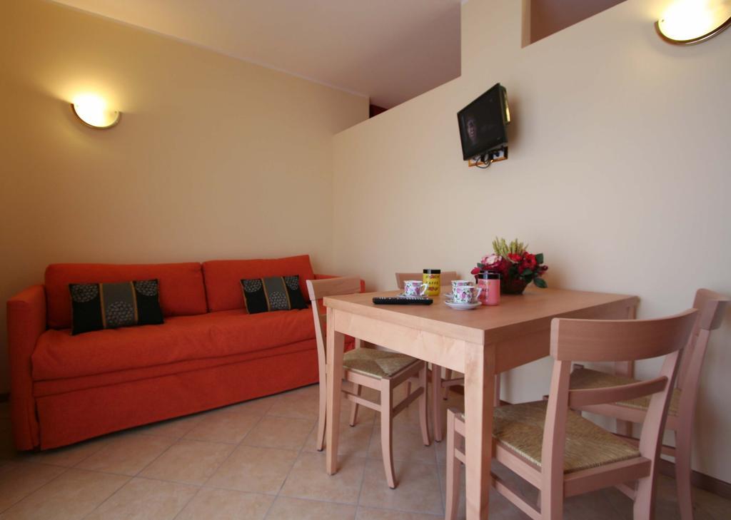 Hotel Residence Panoramica Brenzone sul Garda Quarto foto